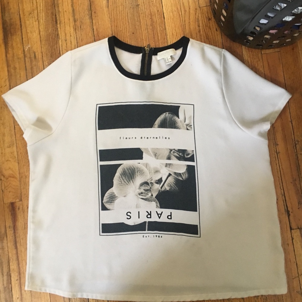 White t-shirt